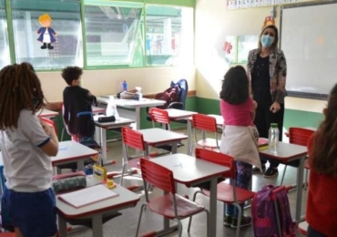 Sinpro Campinas alerta comunidade escolar sobre o aumento dos casos de Covid-19 e recomenda volta do uso de máscaras