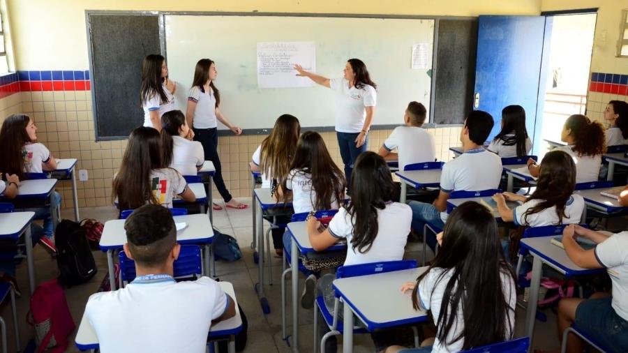 Ministério da Educação suspende reforma do novo ensino médio