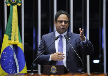 PL que proíbe fake news avança na Câmara: “A sociedade percebeu que a internet não pode ser terra sem lei”, diz Orlando Silva