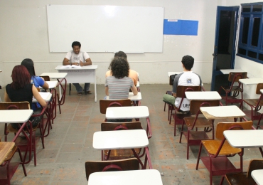 Pesquisa aponta que apenas 15% dos brasileiros acima de 16 anos estudam atualmente