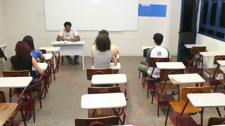 Pesquisa aponta que apenas 15% dos brasileiros acima de 16 anos estudam atualmente