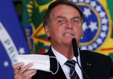 Celular de Bolsonaro é apreendido em operação da PF; ajudante de ordem do ex-presidente foi preso