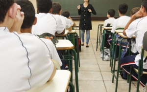 A ingerência dos responsáveis nas escolas particulares: até que ponto se pode ir?