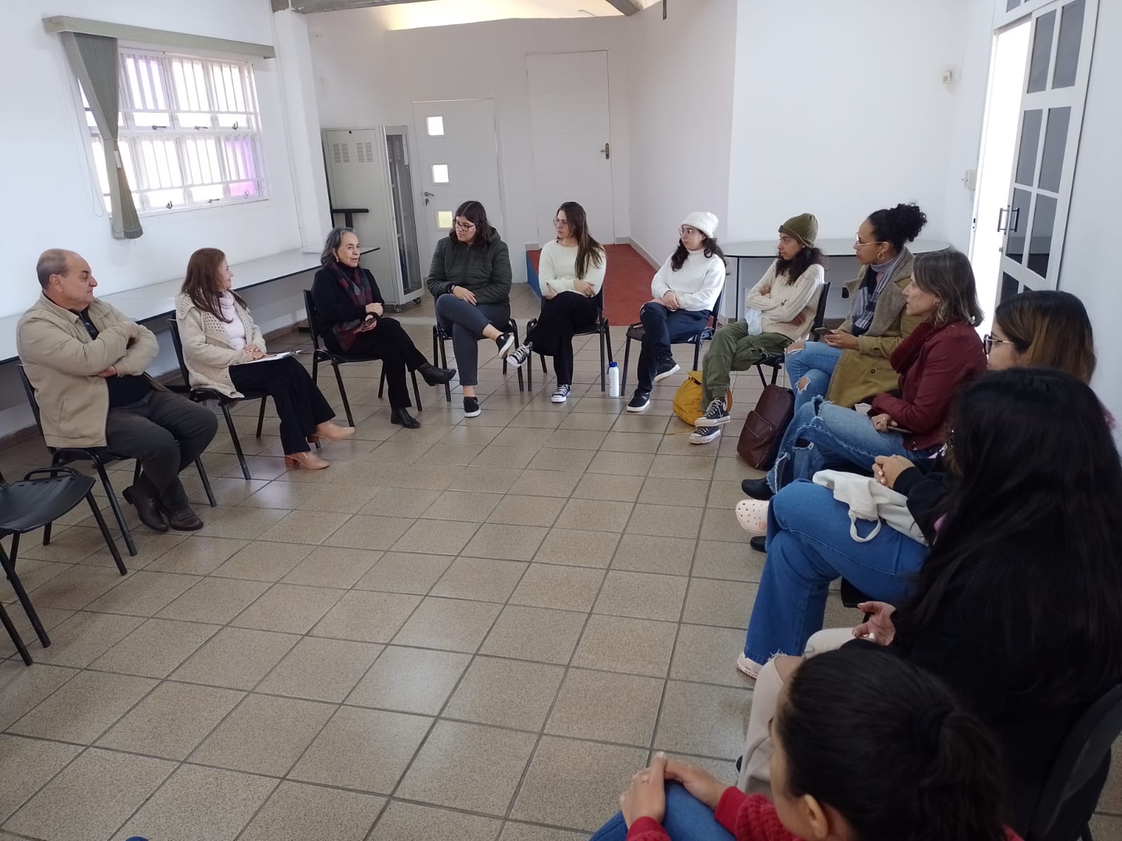 Sinpro Campinas recebe estudantes de Pedagogia para roda de conversas