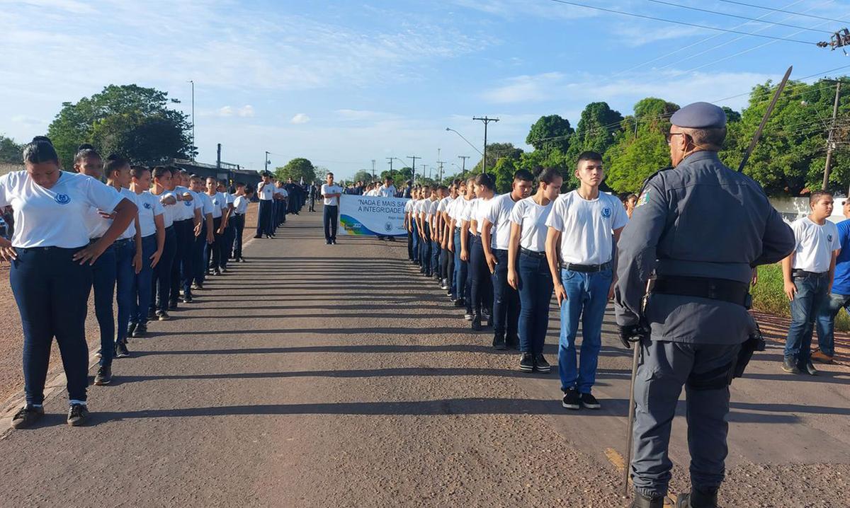 Dario Saadi diz ser favorável a instalação de escola cívico-militar em Campinas; Sinpro denuncia “retrocesso de modelo ideológico e repressor”
