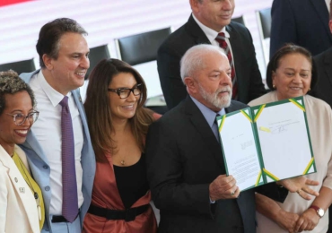 Lula sanciona Escola em Tempo Integral; saiba como vai funcionar o programa