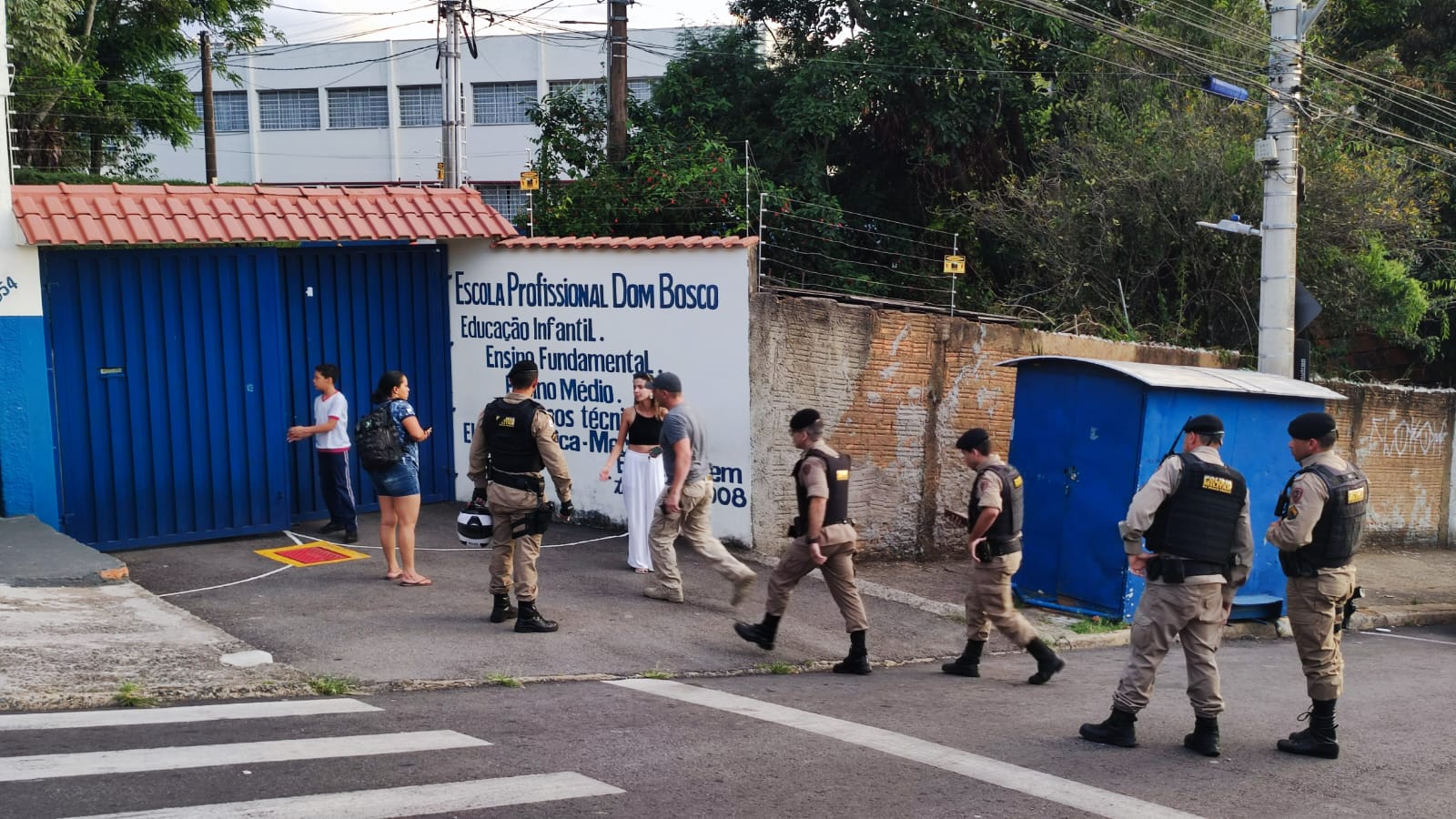 Sinpro Campinas repudia e lamenta atentado contra escola de Minas Gerais