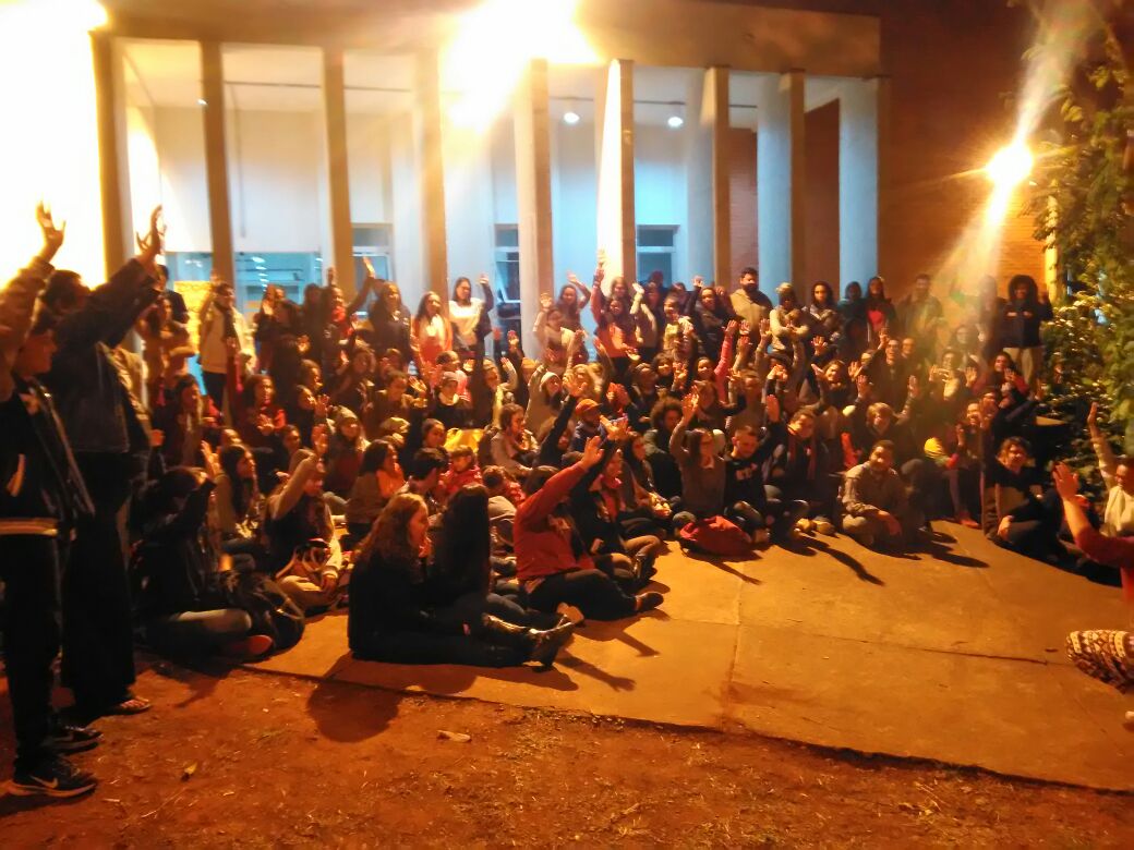 Estudantes da Unicamp decretam greve geral