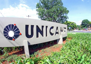 Unicamp afasta professor que ameaçou alunos com faca