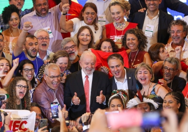 Lula destaca investimentos em educação no encerramento da Conae 2024