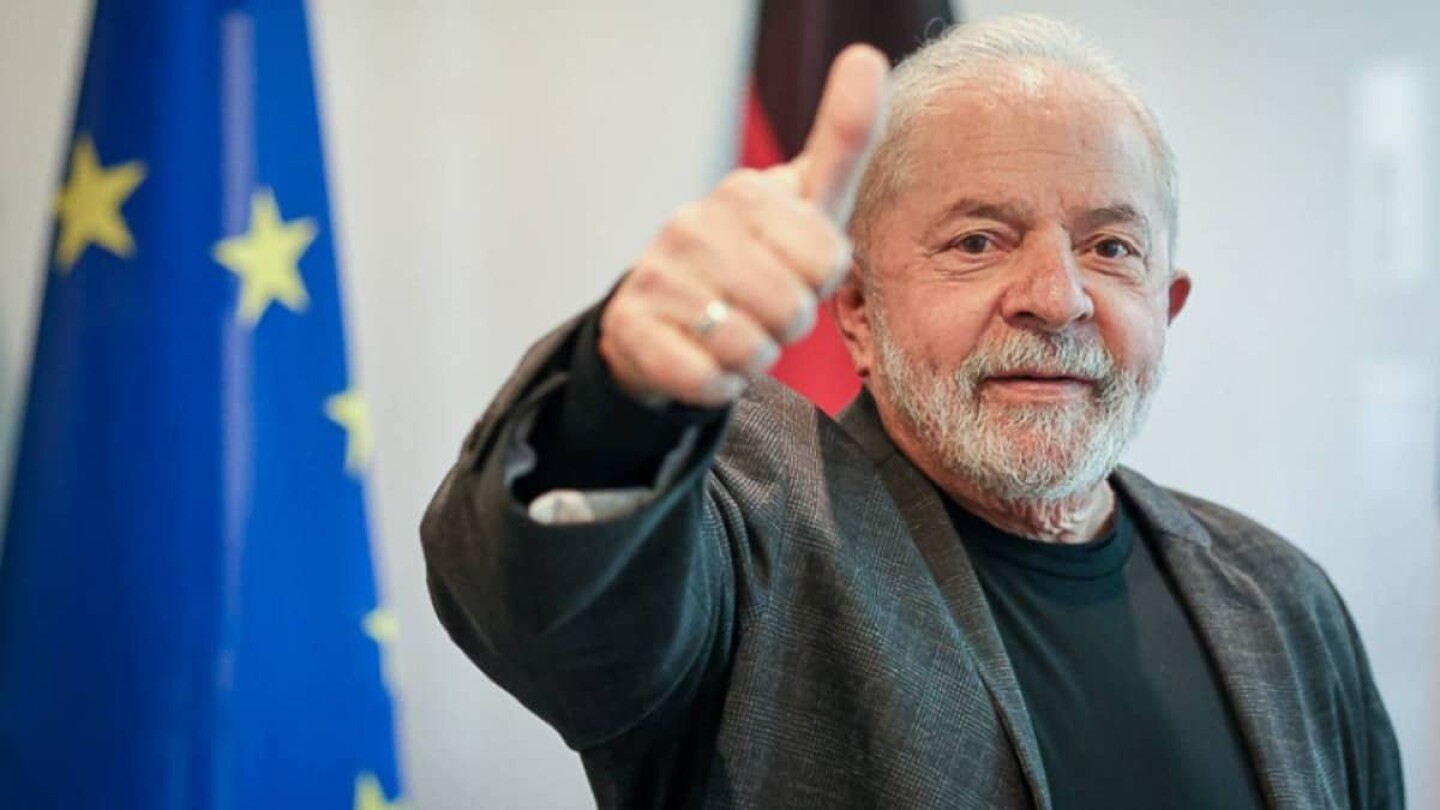 Pé-de-Meia: Lula sanciona lei que cria poupança para estudantes do ensino médio