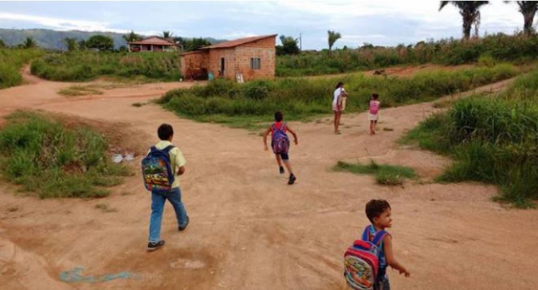 Escolas sem água potável estão concentradas nas áreas rurais do país