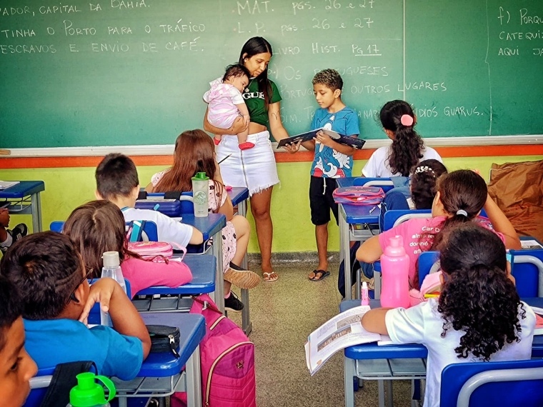 A sala de aula: uma equação não linear.