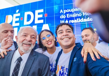 Lula anuncia início do pagamento do Pé-de-Meia para estudantes