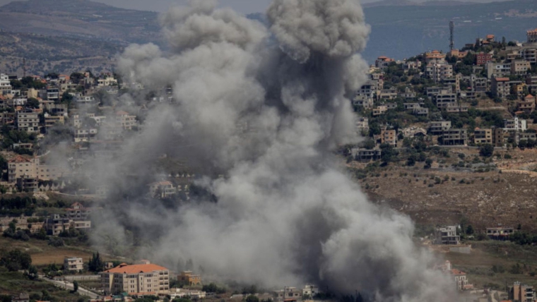 Irã lança ataque de mísseis contra Israel e amplia crise no Oriente Médio