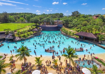 Sinpro Campinas fecha convênio com parque aquático Thermas de São Pedro